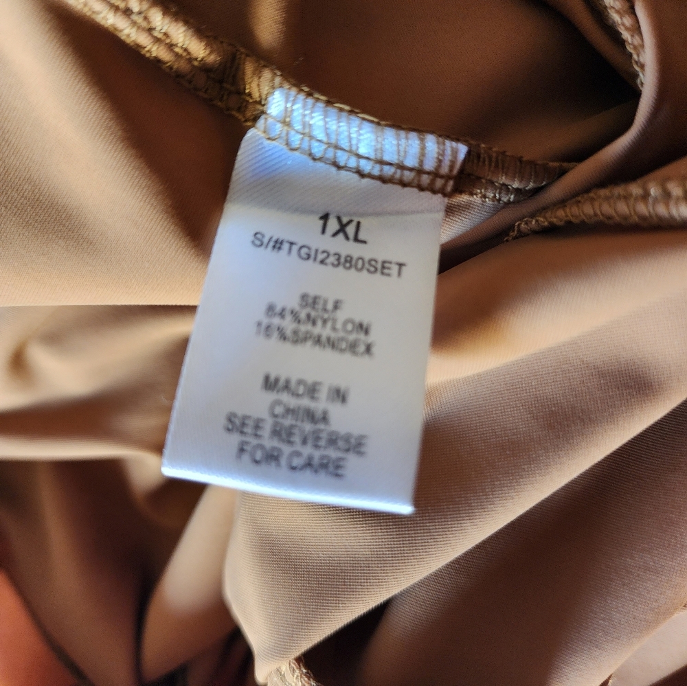 Sorella Shape tan color Piping legging size 1xl - Picture 6 of 10